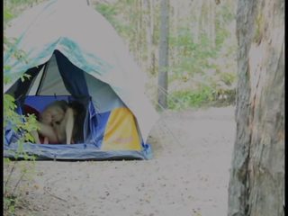 Camping xxx 映画 二 - リターン へ ザ· テント