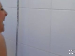 Prancūziškas mama assfucked po dušas