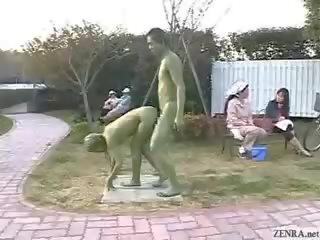 Green ýapon bag statues fuck in jemagat öňünde