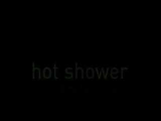 A kõige enticing lesbid sisse a dušš